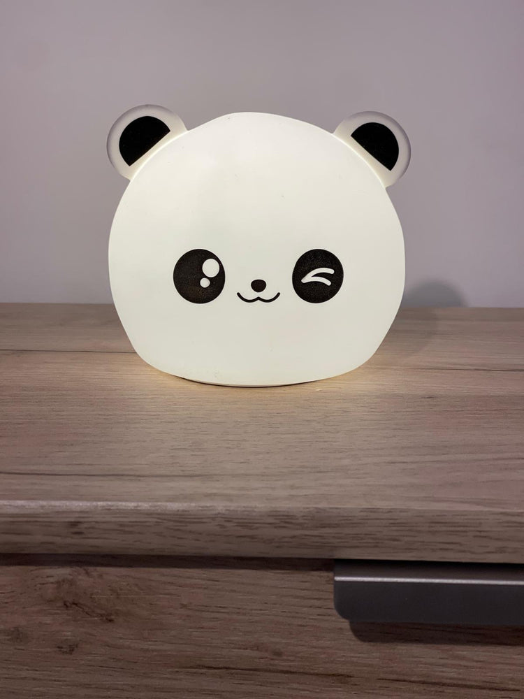 🐼 Lampa de Veghe Panda – Somnul devine o joacă!