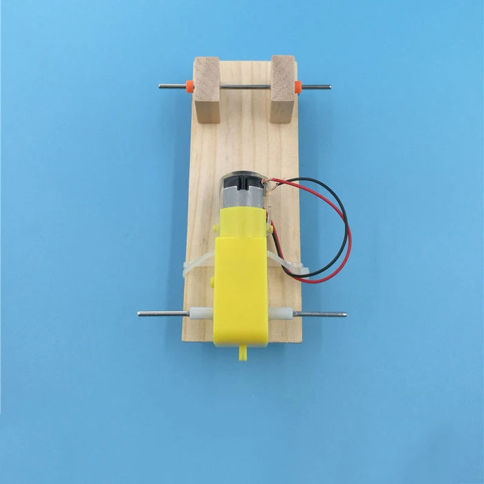 Masina  din lemn cu remorca inclusa    DIY și kit de inginerie electrică