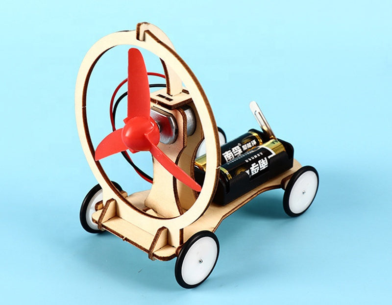 Puzzle Mașinuță cu Elice – Jucărie STEM Electrică din Lemn