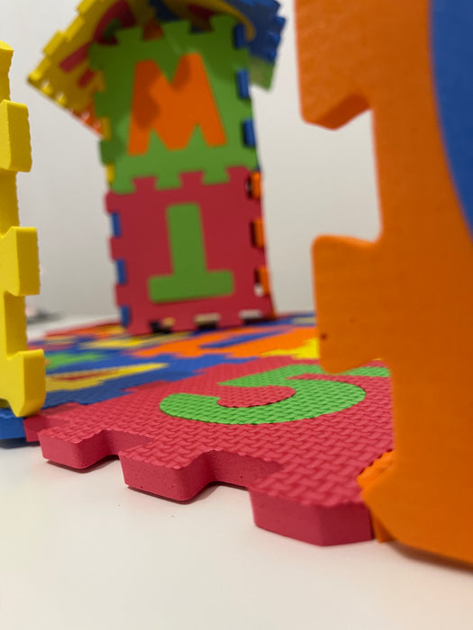 Covoraș Puzzle Educațional Alfabet & Cifre – EVA Soft Foam