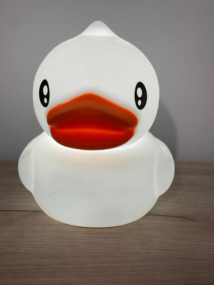 🦆 Lampa de Veghe Rățușca – Lumina care aduce zâmbete!